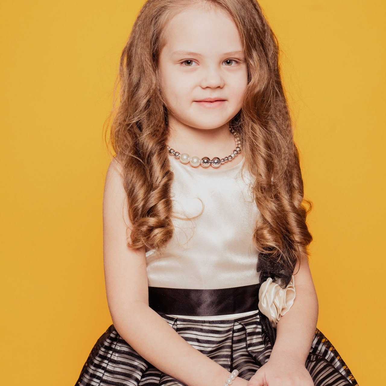 Съемка выпускного общая фотография портрет школьника фотокнига. Выпускные альбомы в Новороссийске и Краснодарском крае