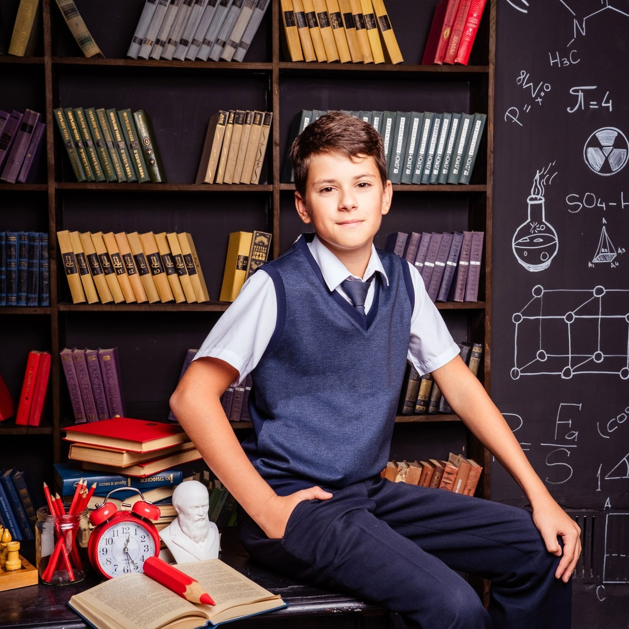 Съемка выпускного общая фотография портрет школьника фотокнига. Выпускные альбомы в Новороссийске и Краснодарском крае