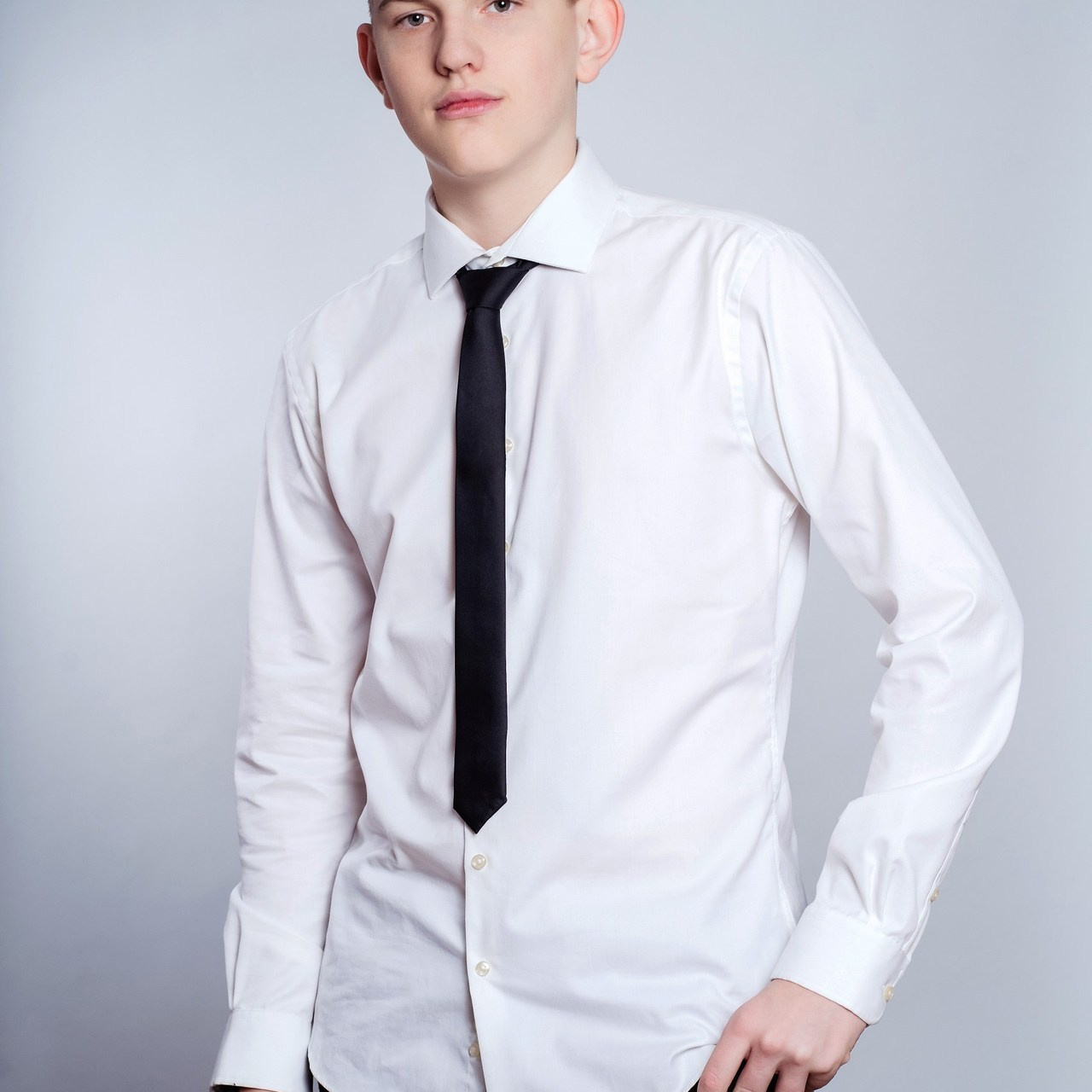 Съемка выпускного общая фотография портрет школьника фотокнига. Выпускные альбомы в Новороссийске и Краснодарском крае