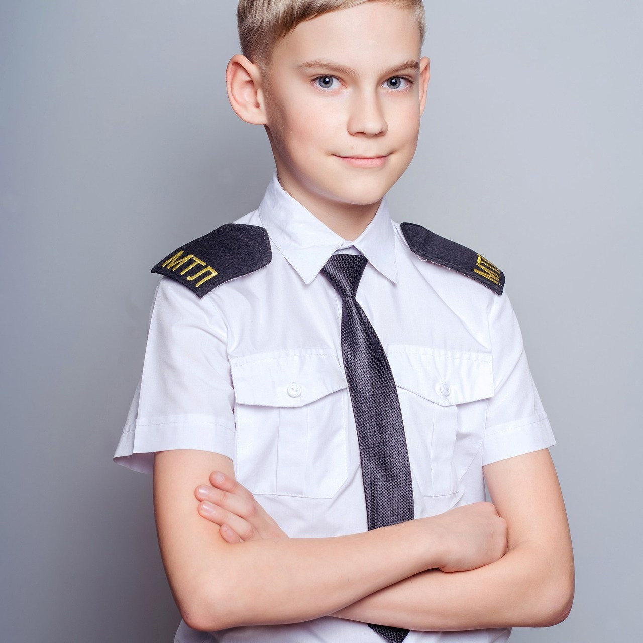 Съемка выпускного общая фотография портрет школьника фотокнига. Выпускные альбомы в Новороссийске и Краснодарском крае