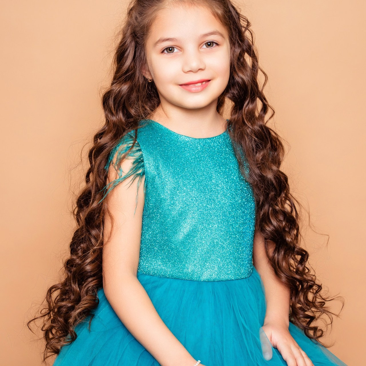 Съемка выпускного общая фотография портрет школьника фотокнига. Выпускные альбомы в Новороссийске и Краснодарском крае