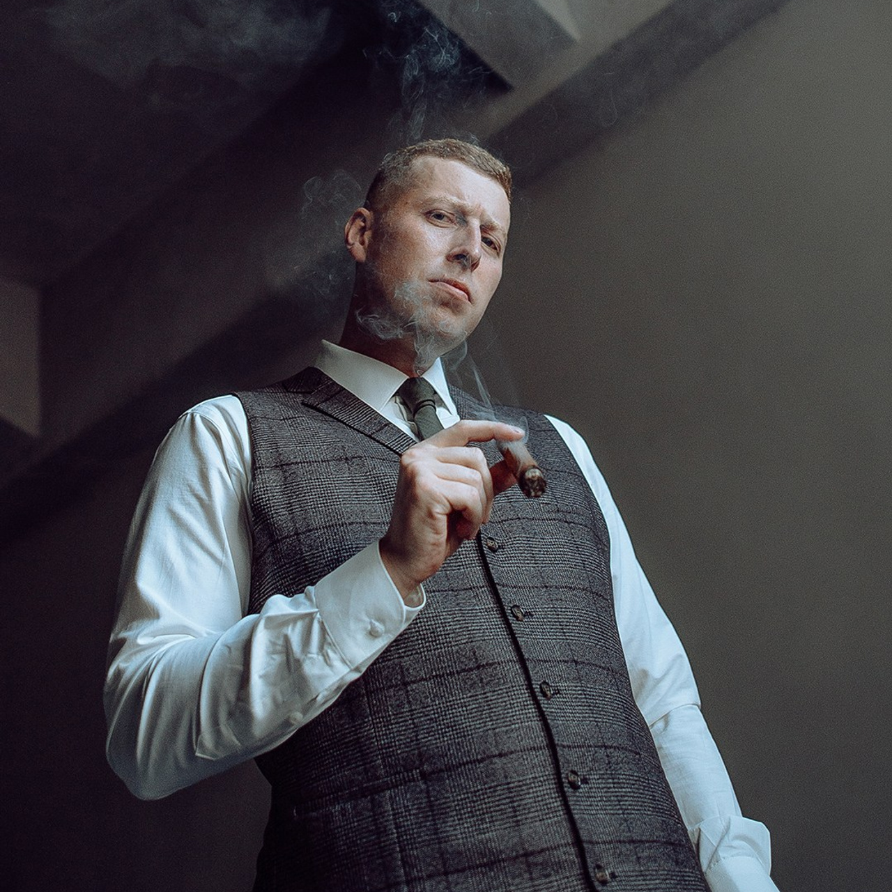 Анатолий, портретная съёмка в студии.