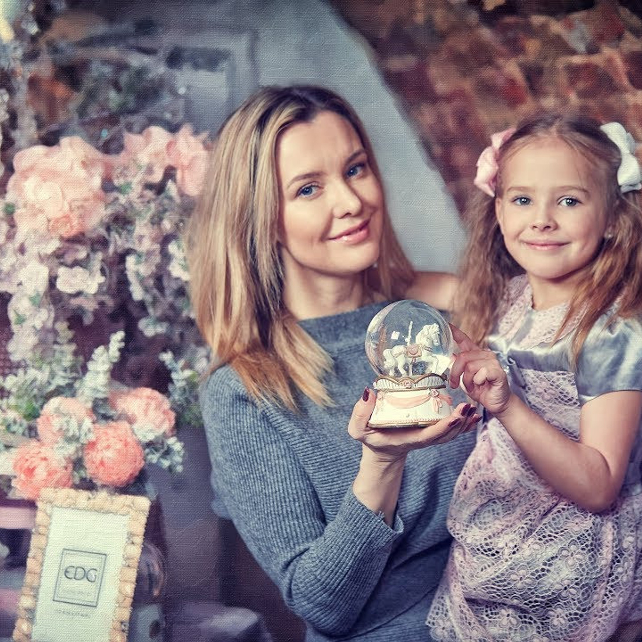 Слайд шоу со съемки фотопроекта «Сказка в Эшли»