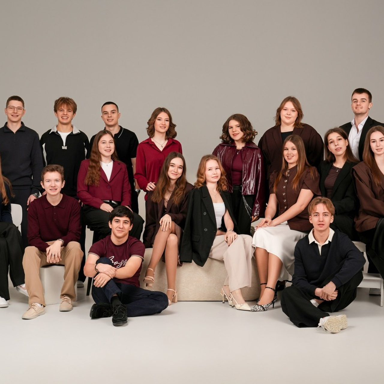 Выпускные альбомы Сочи Адлер. СТИЛЬНЫЙ ВЫПУСКНОЙ АЛЬБОМ СОЧИ АДЛЕР