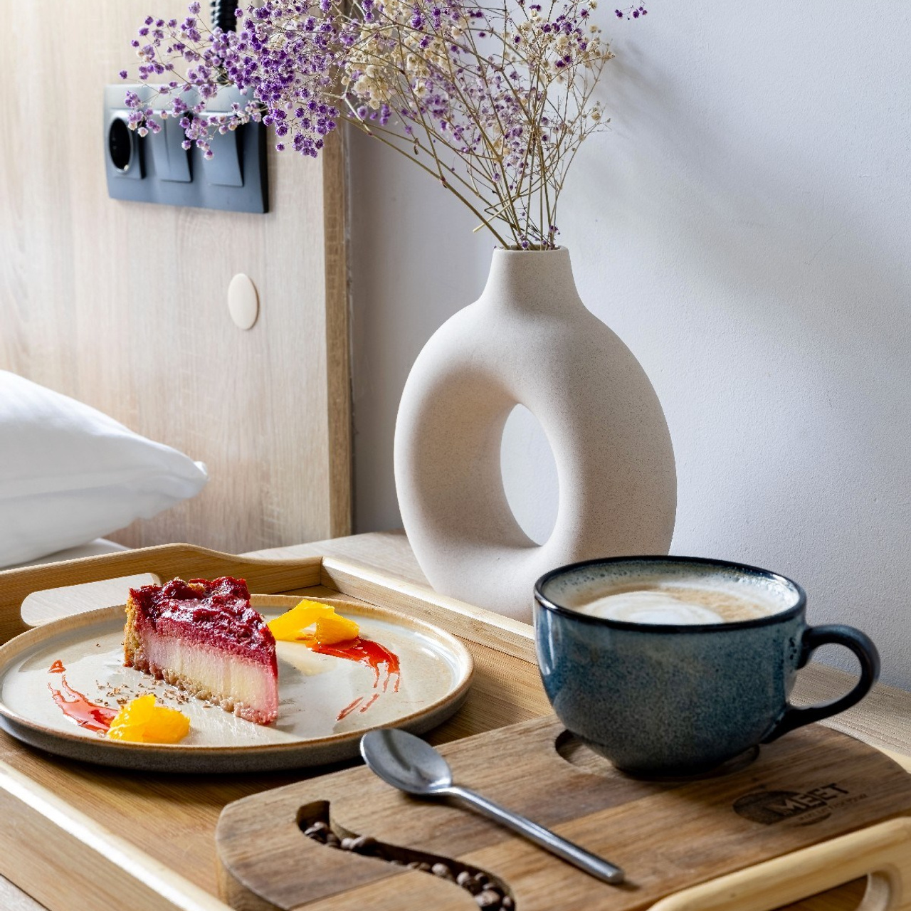 Отель Izzzi у Гостиного двора. Интерьерный фотограф в Санкт-Петербурге, Ленинградской области и в Москве Николай Щербаков