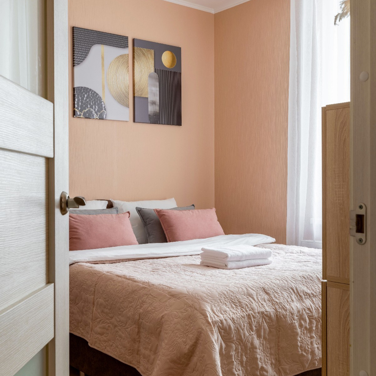 Студия у метро Приморская. Интерьерный фотограф в Санкт-Петербурге, Ленинградской области и в Москве Николай Щербаков