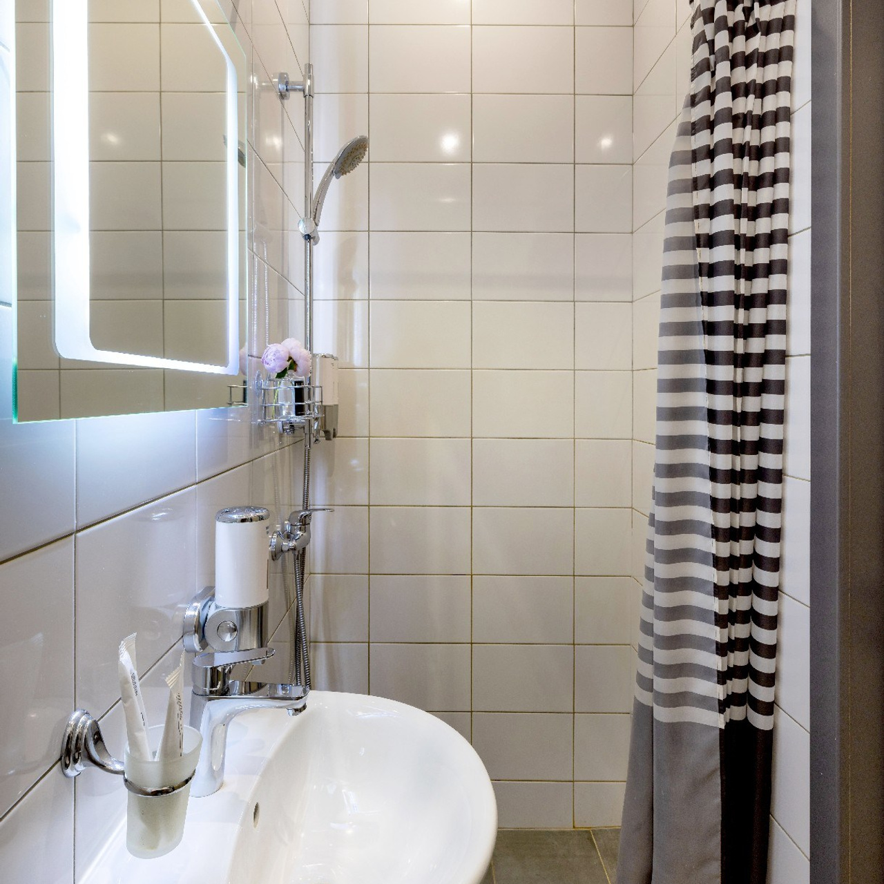 Отель Izzzi у Гостиного двора. Интерьерный фотограф в Санкт-Петербурге, Ленинградской области и в Москве Николай Щербаков