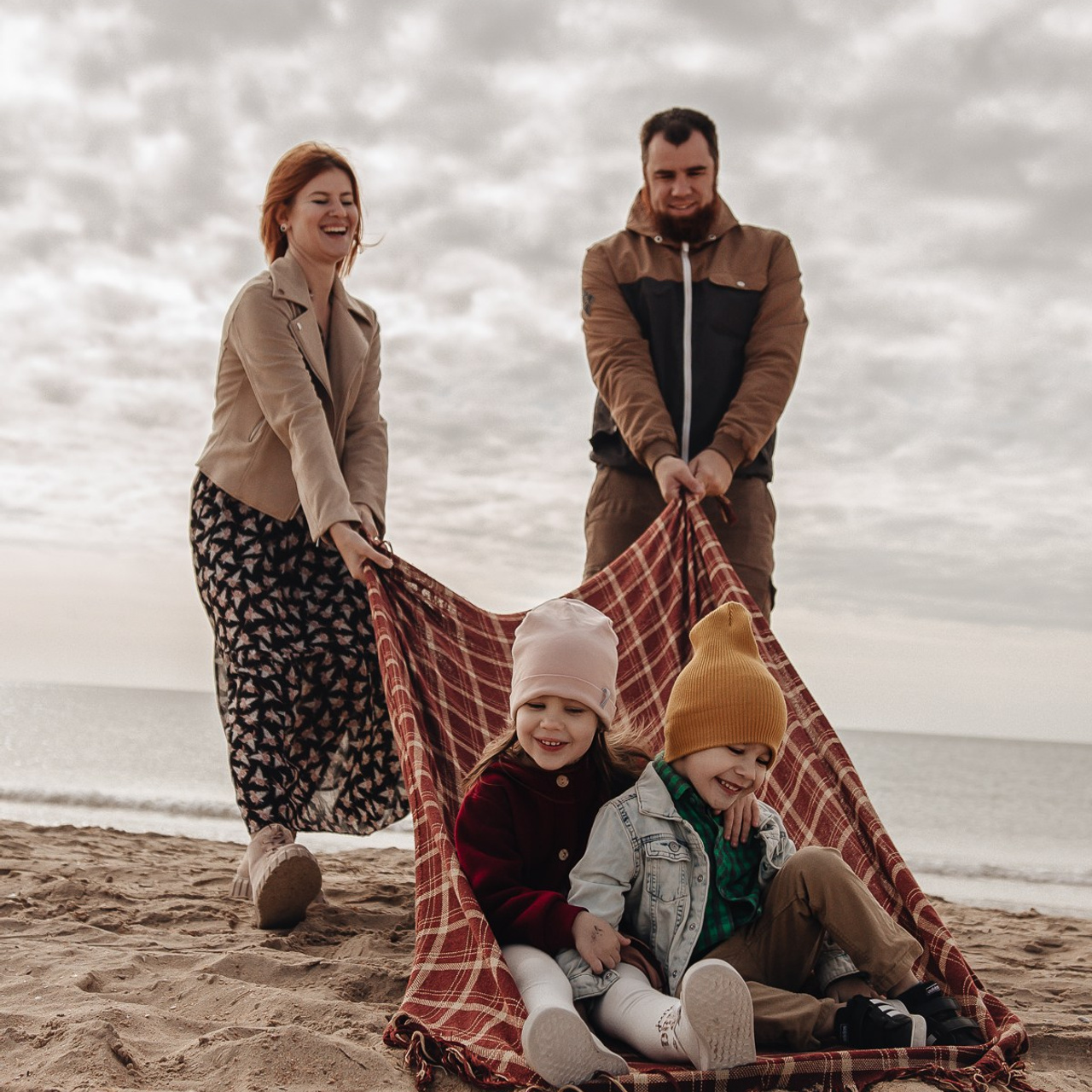 Кирилл, Юлия, Майя и Мирослав — в копилку воспоминаний