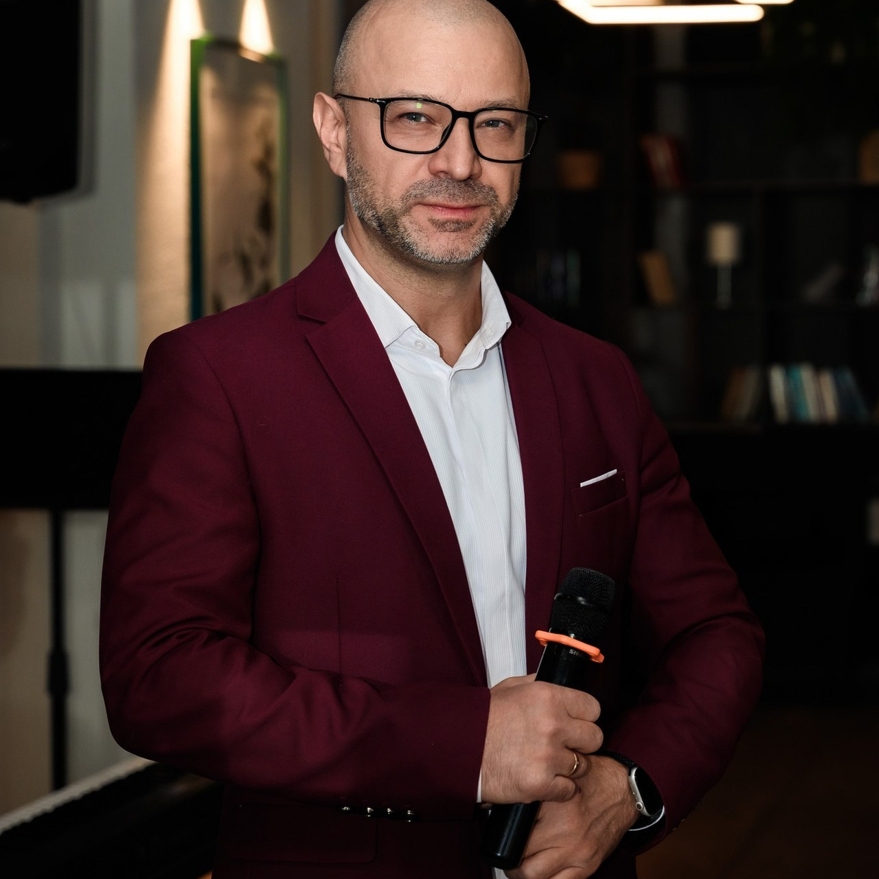 Услуги и цены фотографа в СПб. Стоимость фотосъёмки в Санкт-Петербурге. Фотограф на свадьбу, корпоратив, юбилей, мероприятие, в загс цена. Фотограф Алексей Лукин. Профессиональная фотосъёмка в Санкт-Петербурге. Обработка и Ретушь фотографий