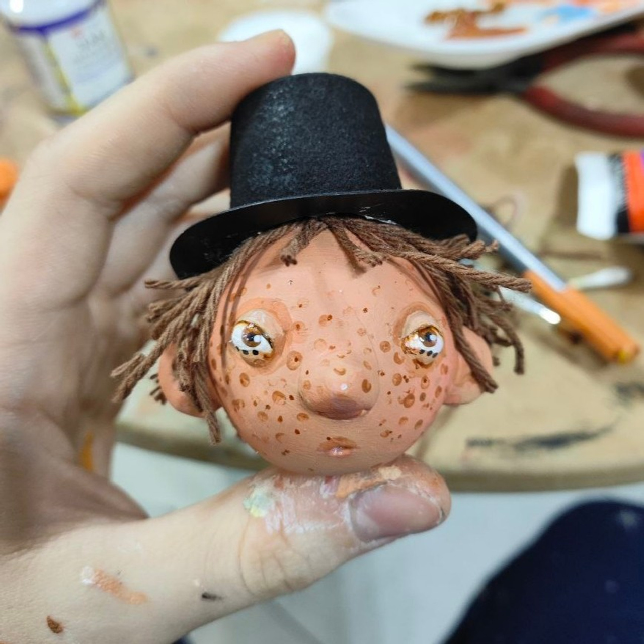 Разрабатывала персонажей для кукольного театра. 