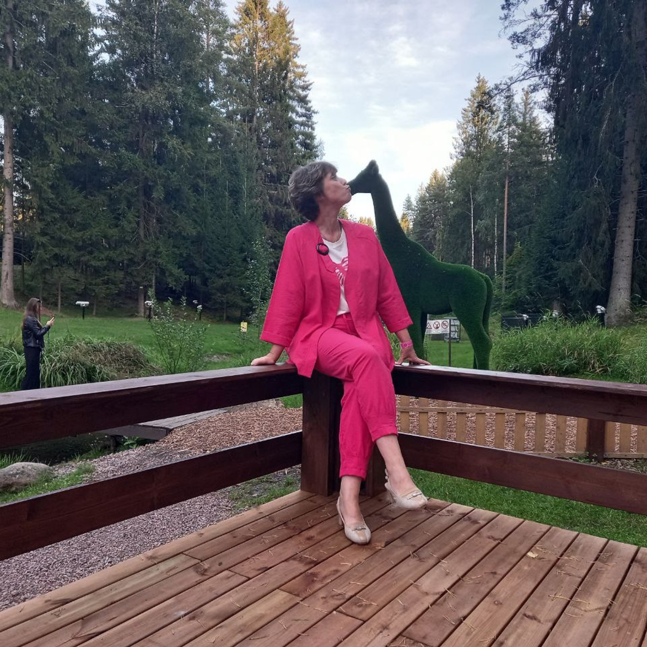 Reviews of Poale Ell Nursery. Chinese Crested Dog Kennel Poale Ell