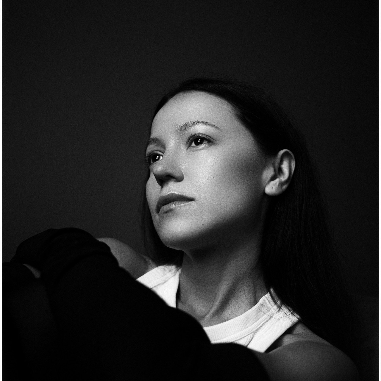 R e v i e w s. Portrait and backstage photographer Nina Crane