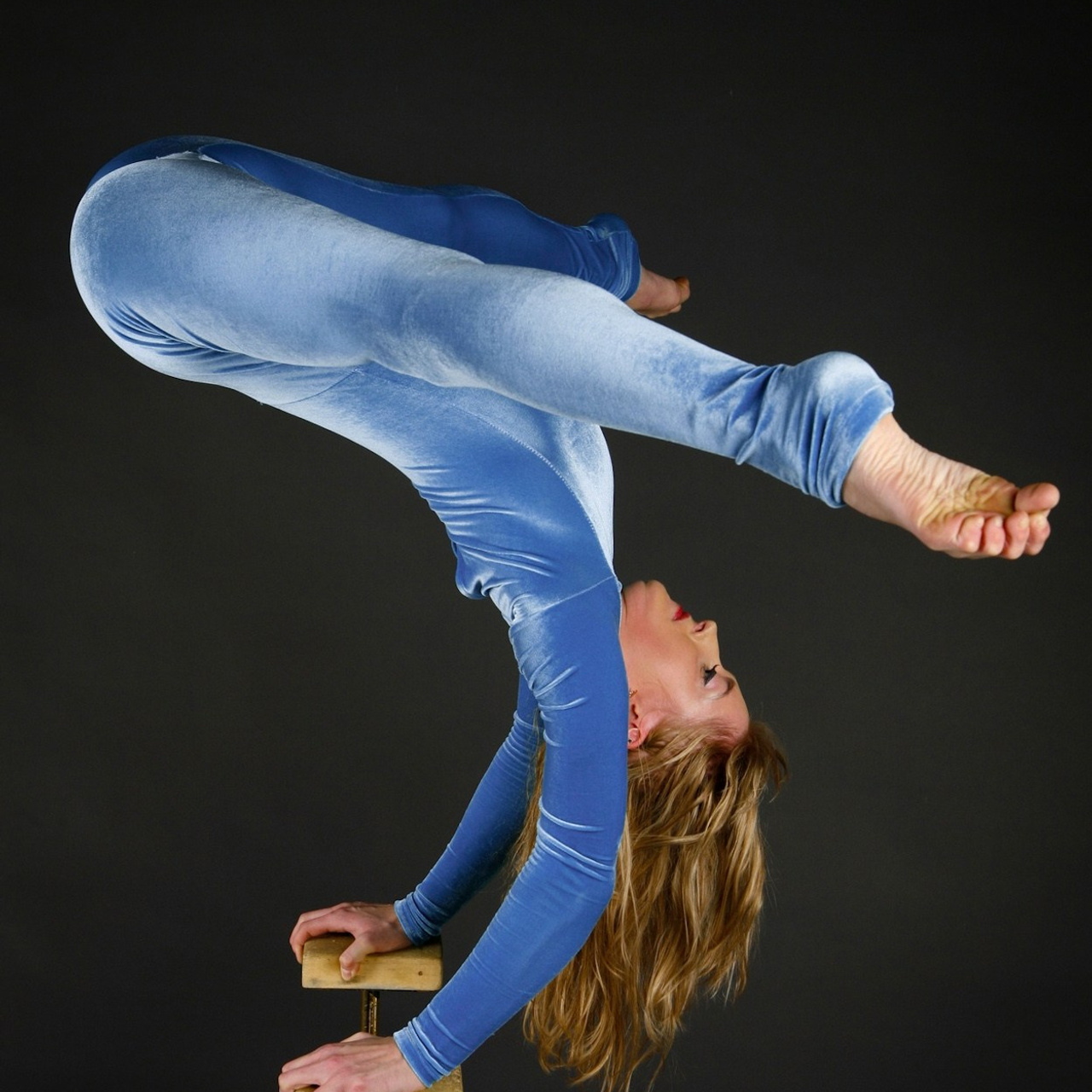 Циркова 013. Fantastic-Bodies photo performance