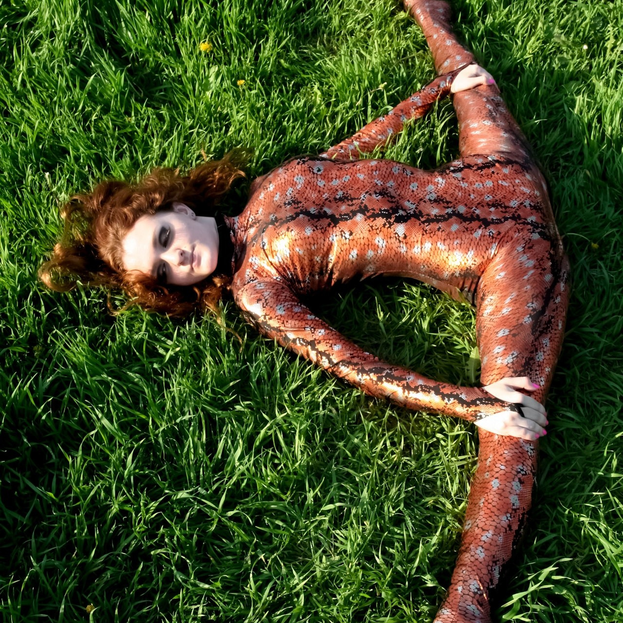 Цирковая 009. Fantastic-Bodies photo performance