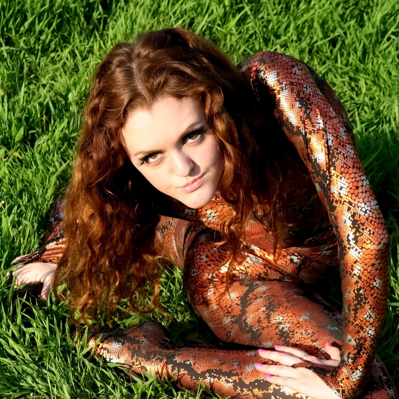 Цирковая 009. Fantastic-Bodies photo performance