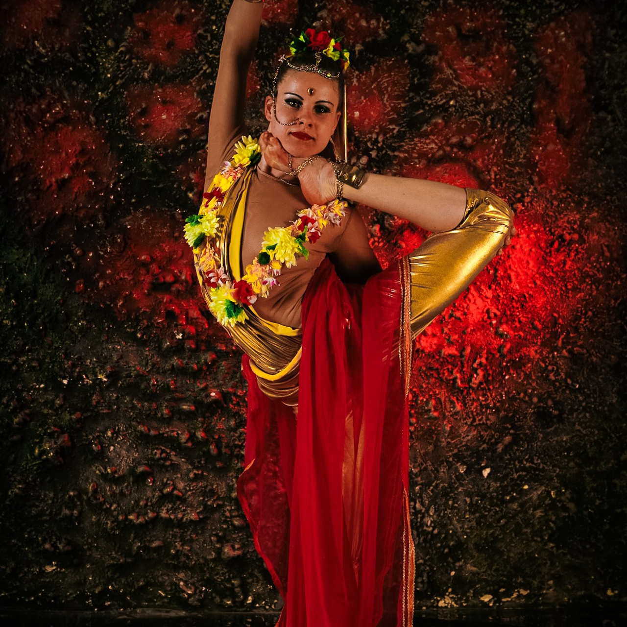 Цирковая 024. Fantastic-Bodies photo performance