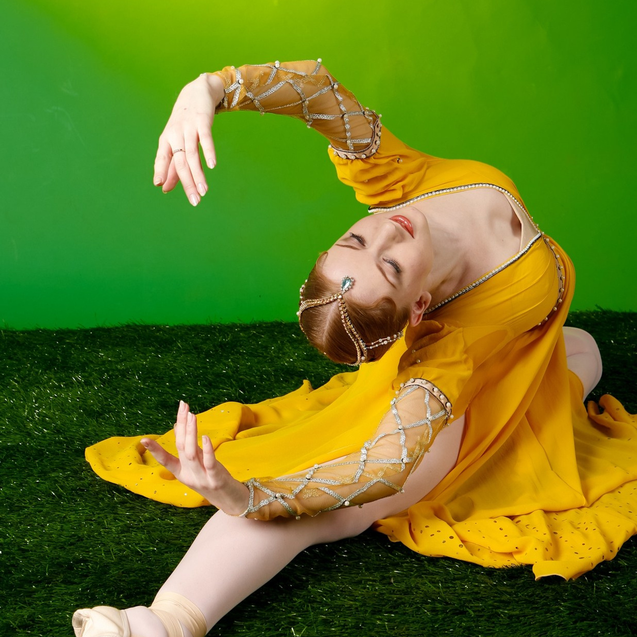 Солнечная. Fantastic-Bodies photo performance