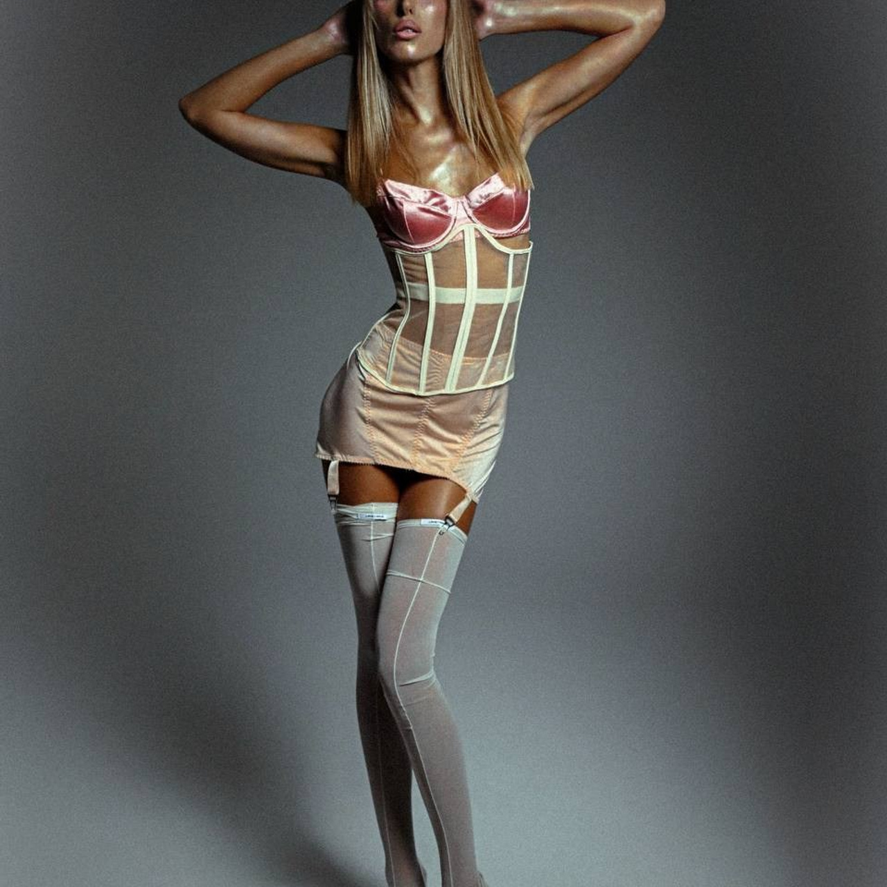 Студийные съемки. Женский фотограф Ксения Лапшина /  knlapshina