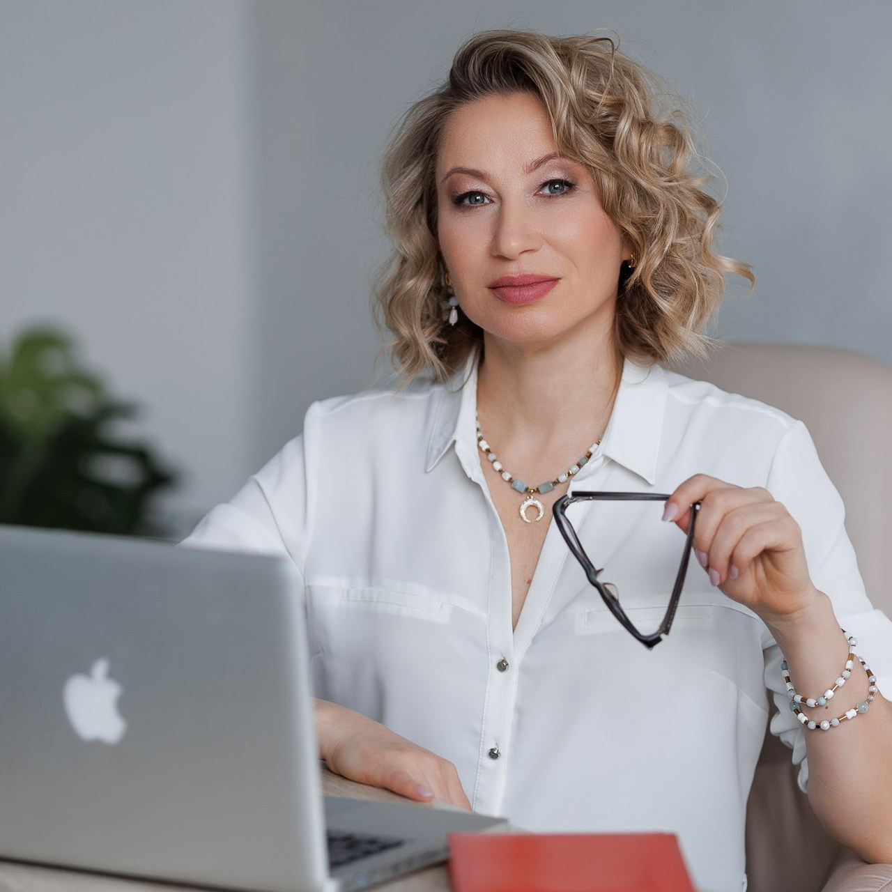 Отзывы о фотографе Галине Михайловой. Фотограф на крещение и венчание в Астрахани Михайлова Галина