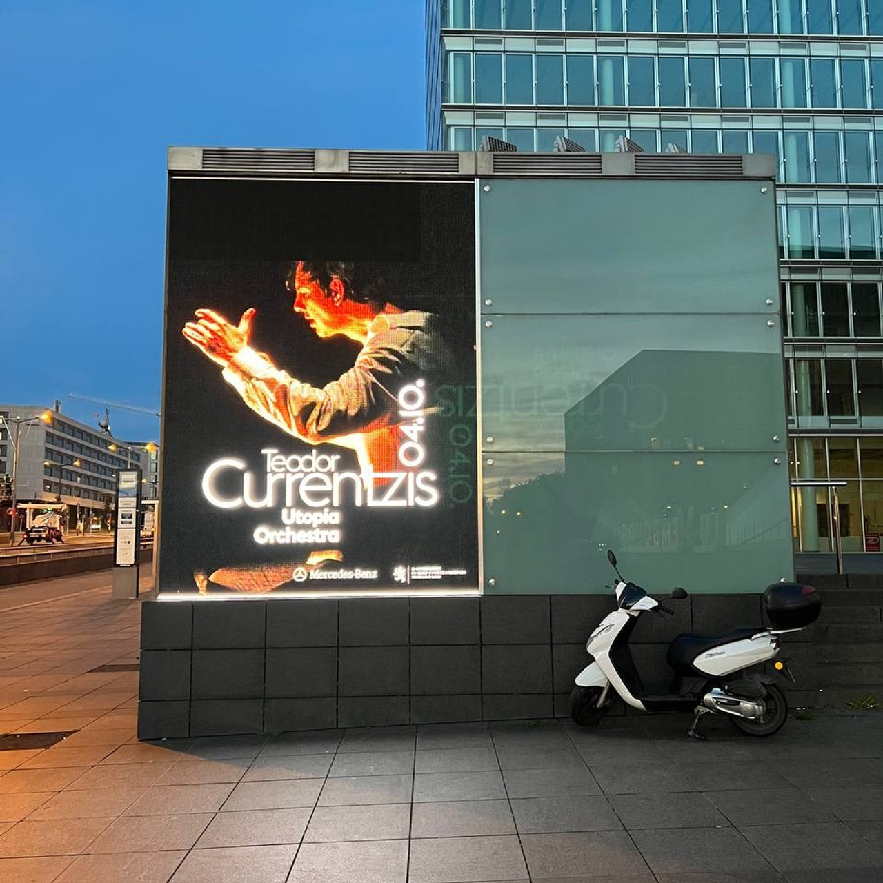 ABOUT ME. Visual artist and photographer Alexandra Muravyeva