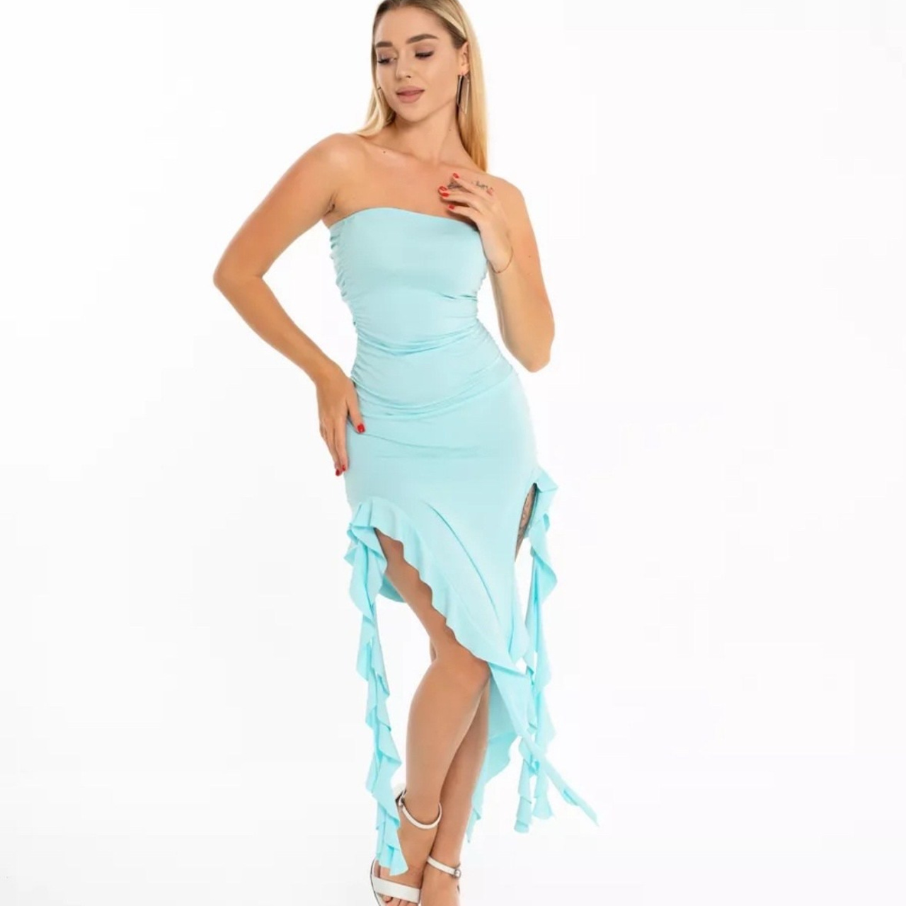 Взрослая костюмерная. Фотограф Надежда Сухомлина