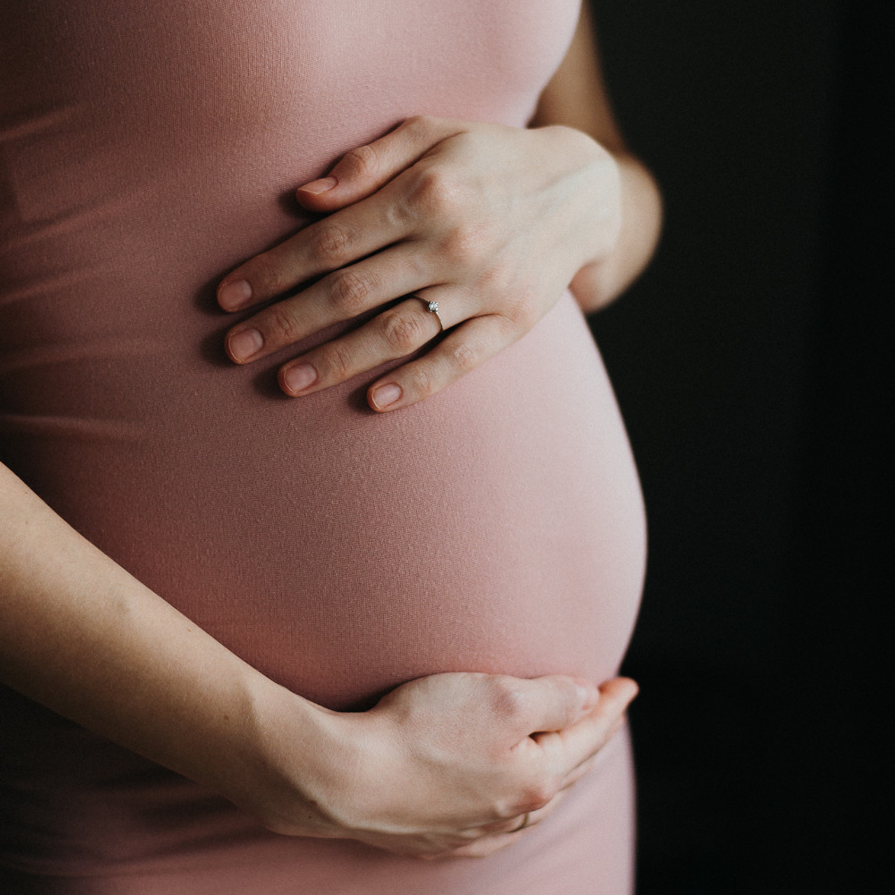 Домашняя съемка беременности