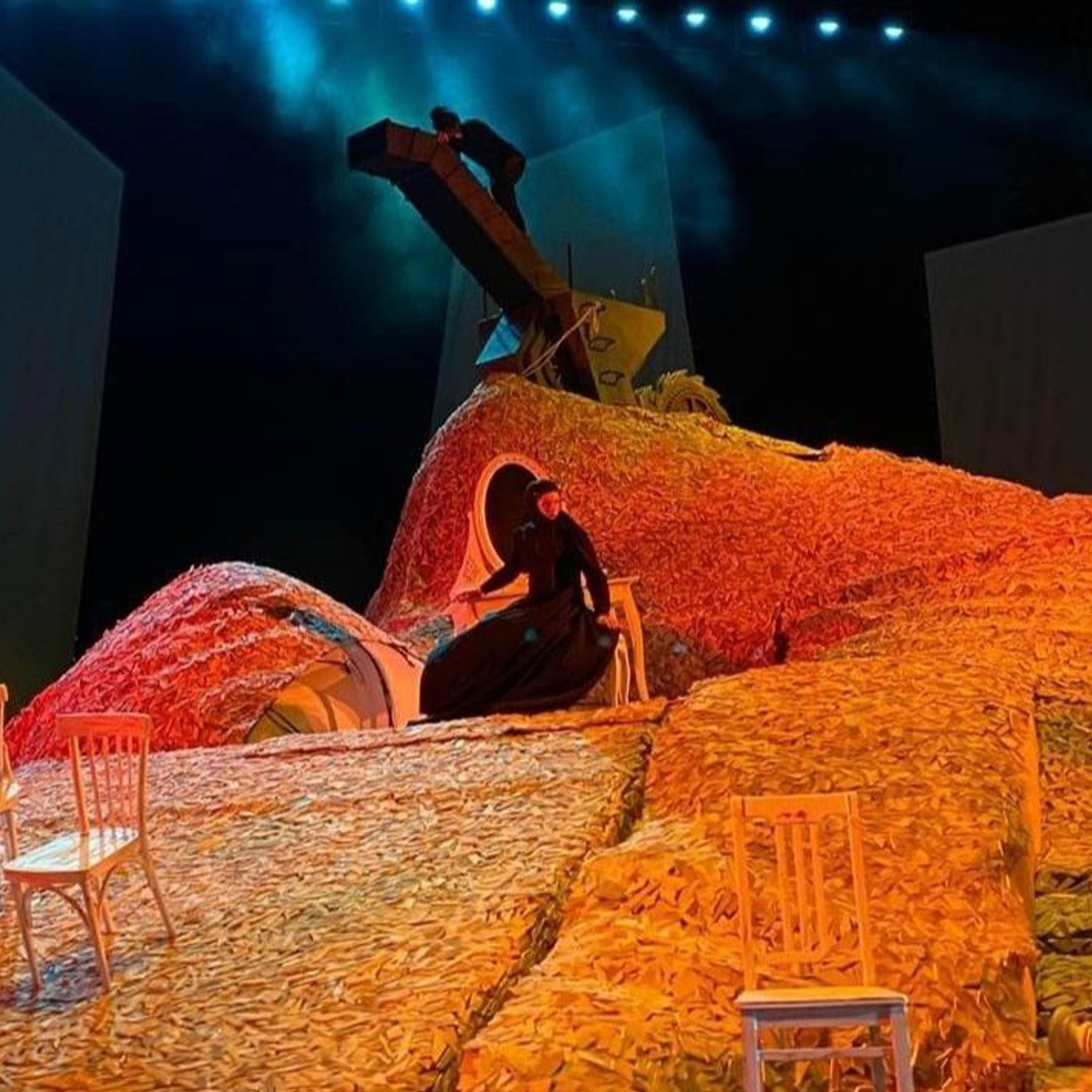 Декорации для спектакля «Лес» | МХАТ им. Горького. История занавеса. Превращаем идею в технологию