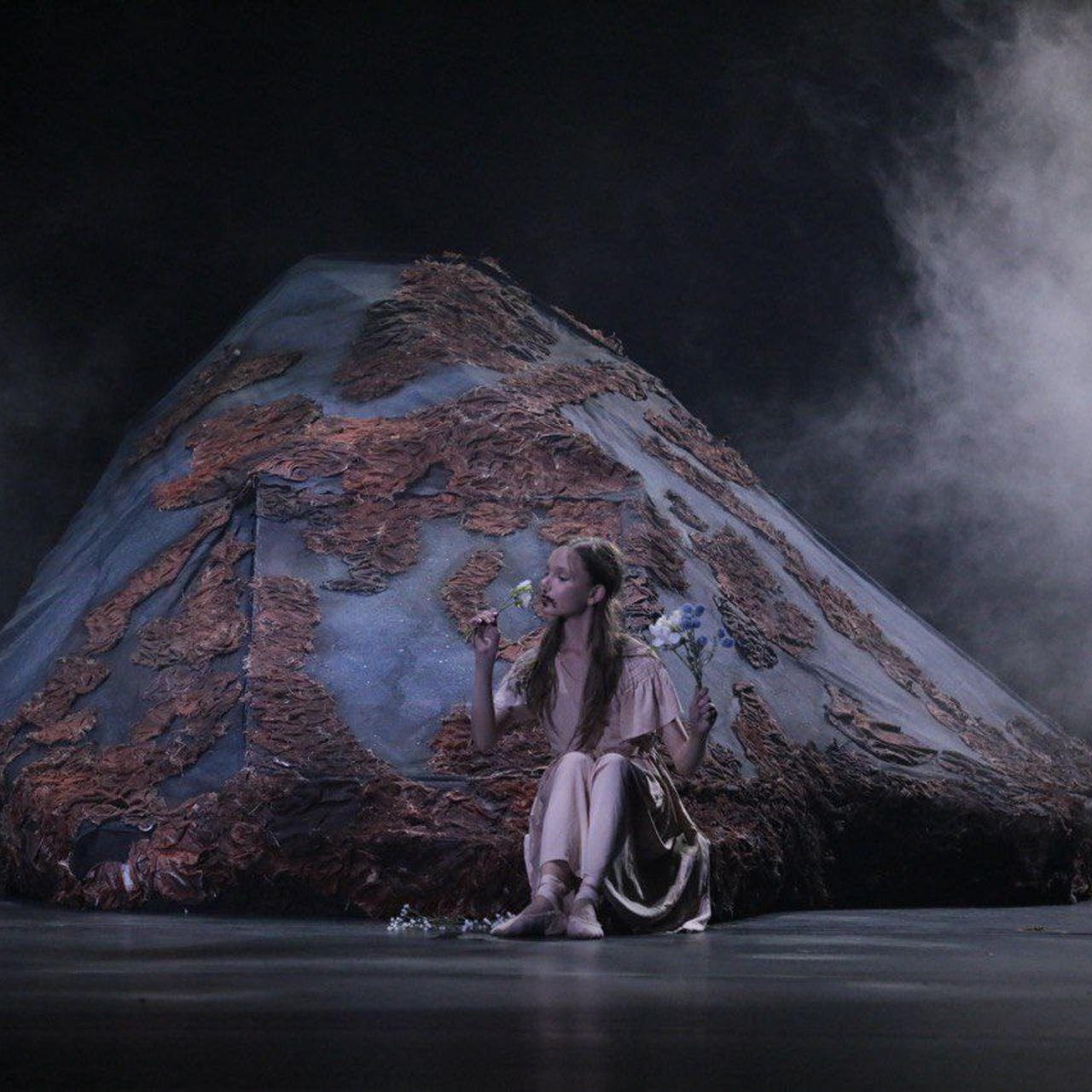 Декорации для оперы «Грозовой перевал» | Фестиваль «Херсонес». История занавеса. Превращаем идею в технологию