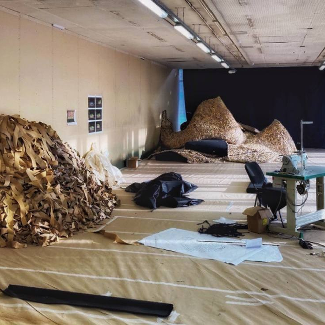 Декорации для спектакля «Лес» | МХАТ им. Горького. История занавеса. Превращаем идею в технологию