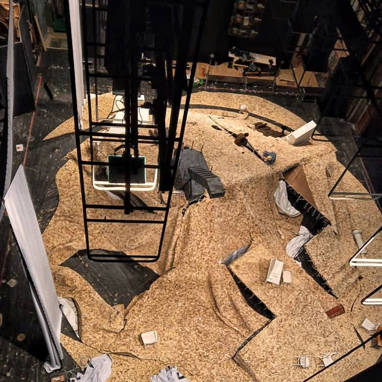 Декорации для спектакля «Лес» | МХАТ им. Горького. История занавеса. Превращаем идею в технологию