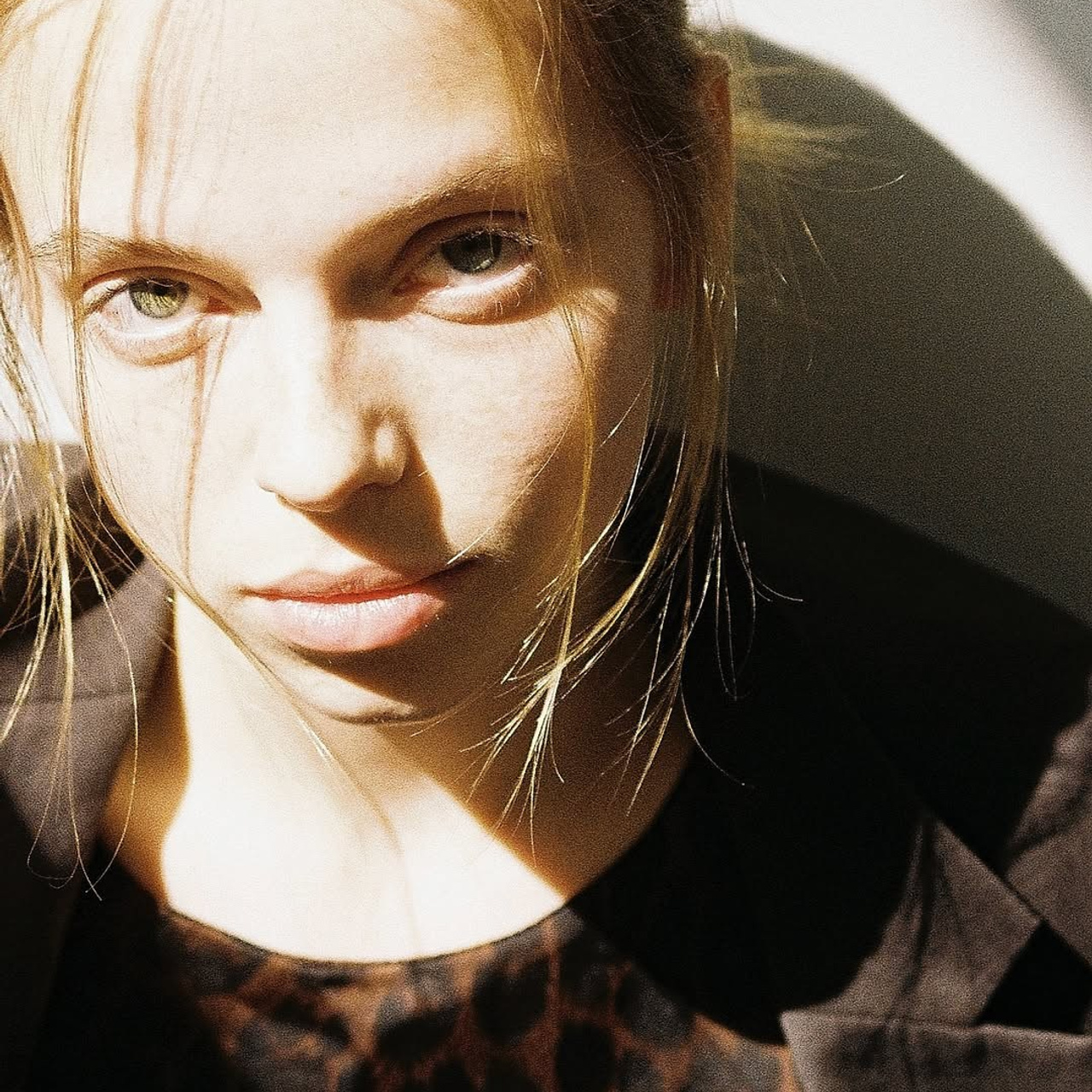 Эмилия (35&nbsp;mm)