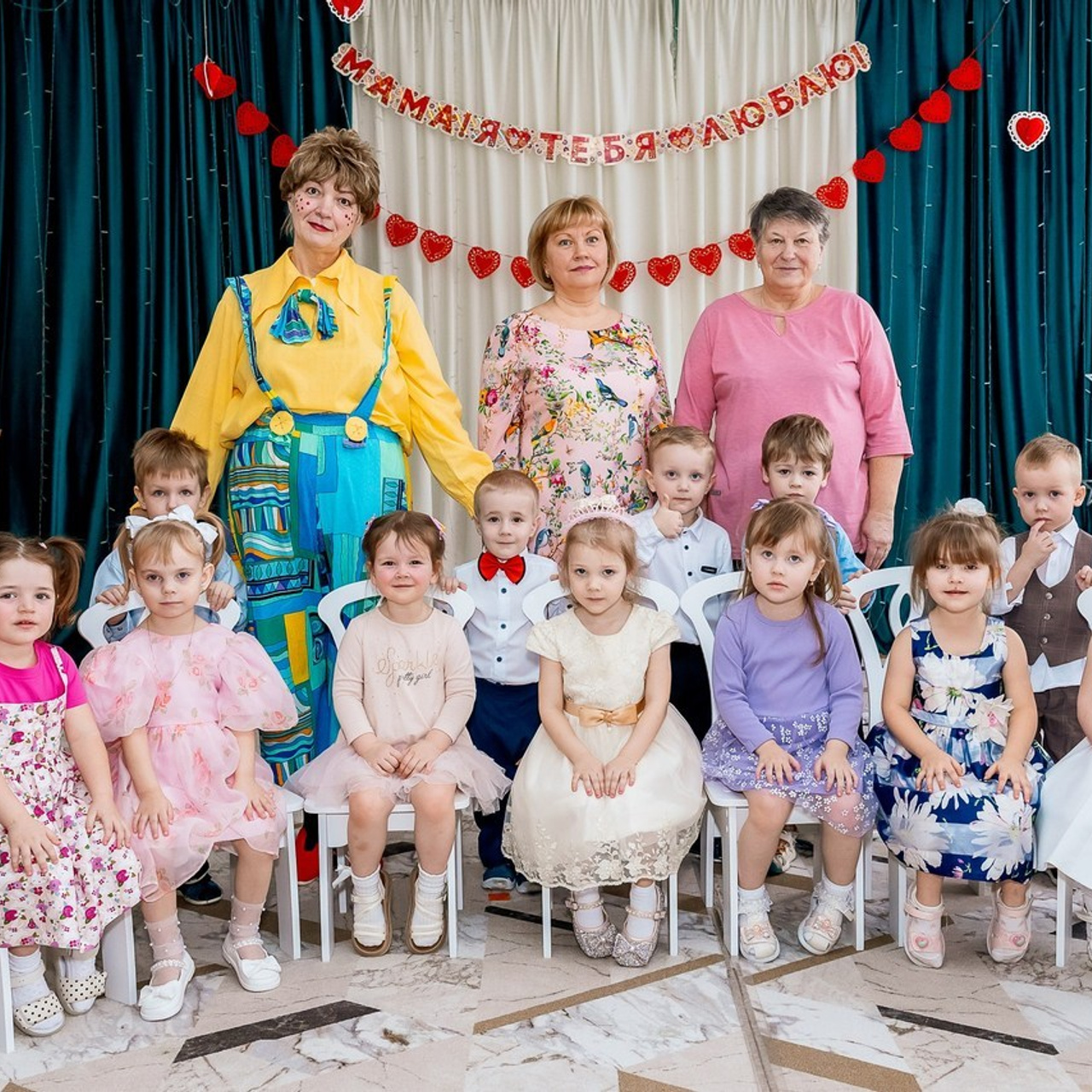 Студия школьной и детской фотографии в Москве. Школьные фотографы «НЕБУРАТИНО»