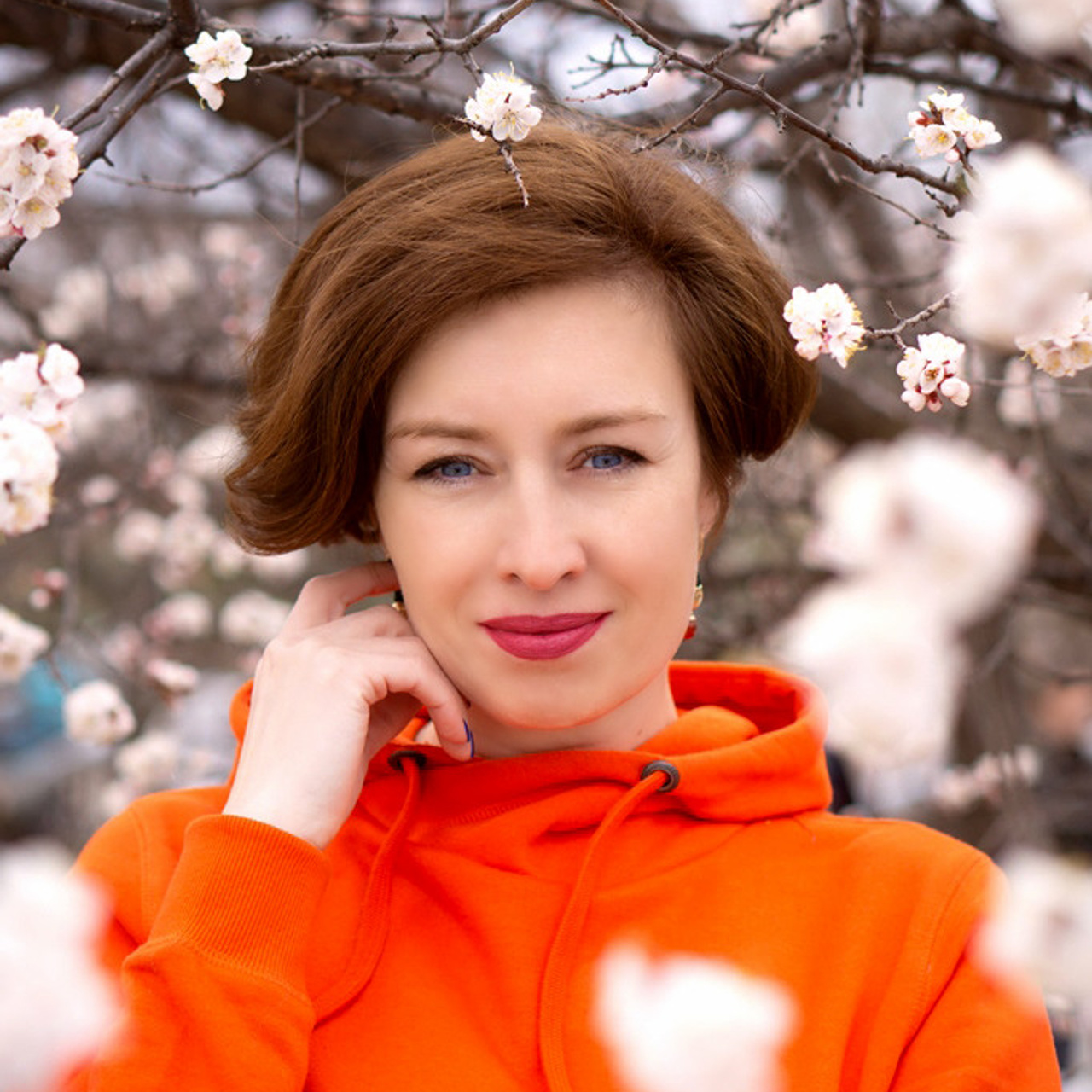 Татьяна в цветении (вишня)