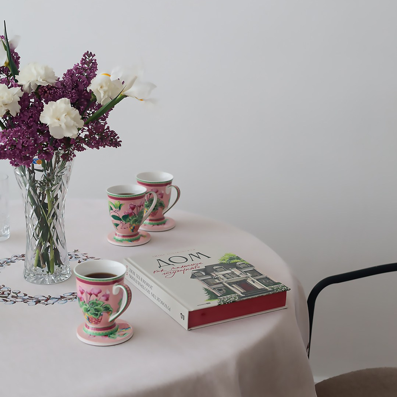 Книга. Фуд фотограф и сопровождение соцсетей в Москве