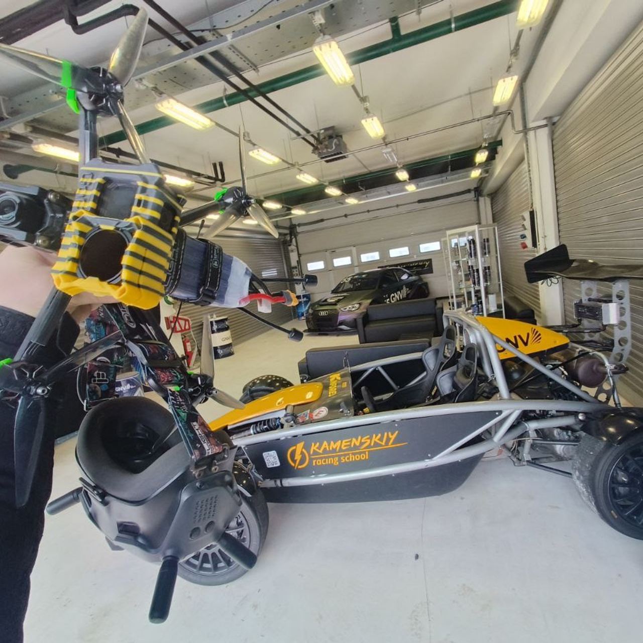 Виртуальные туры. MSCopters indoor — аэросъемка на FPV-дронах в помещениях