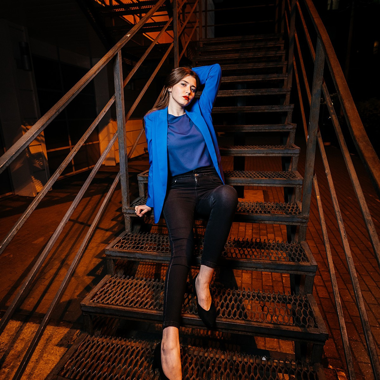 Съемка в студии. Контент съемка под ключ. Световое шоу / Москва и Мо