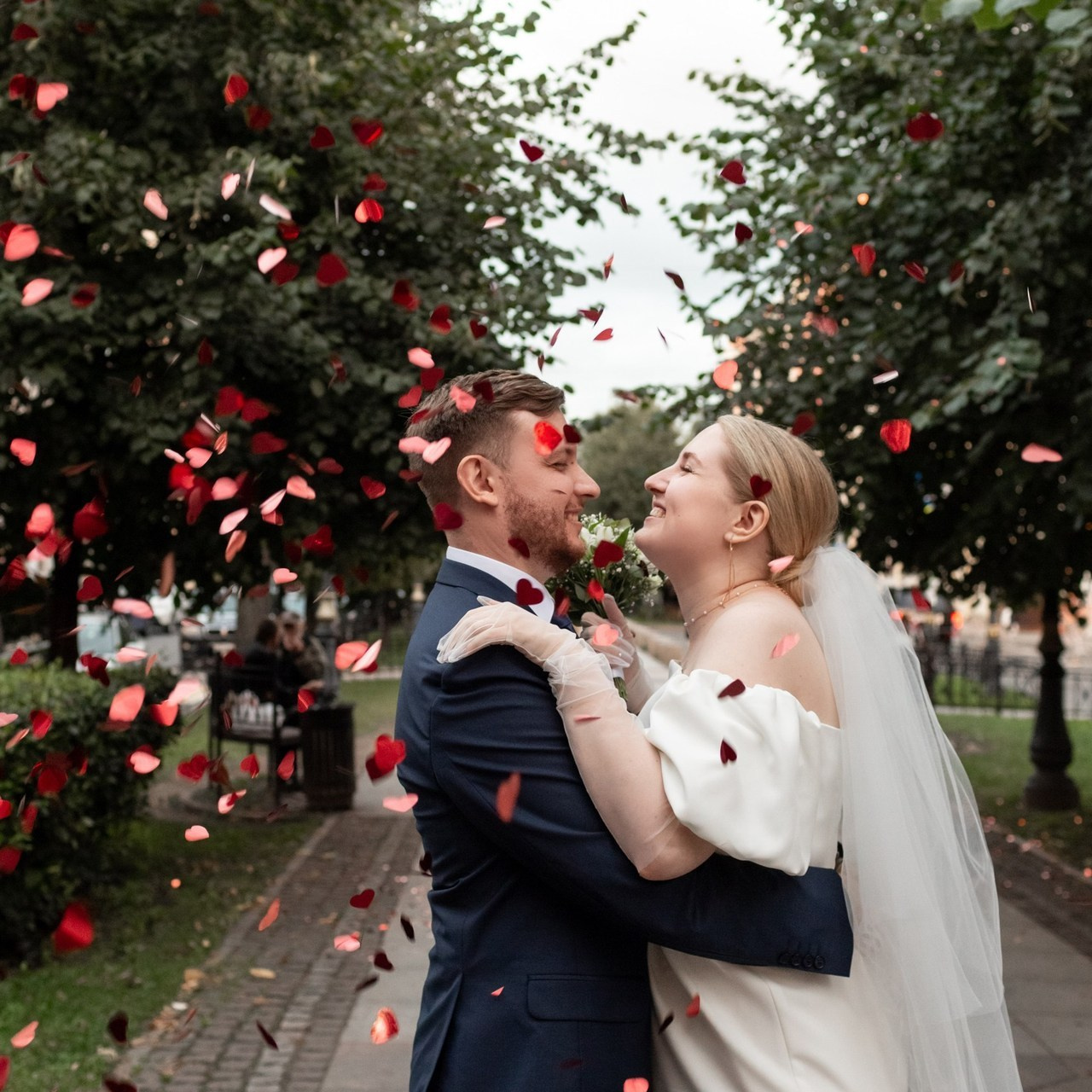 Проверенный свадебный фотограф. Свадебный фотограф Кирилл Белый