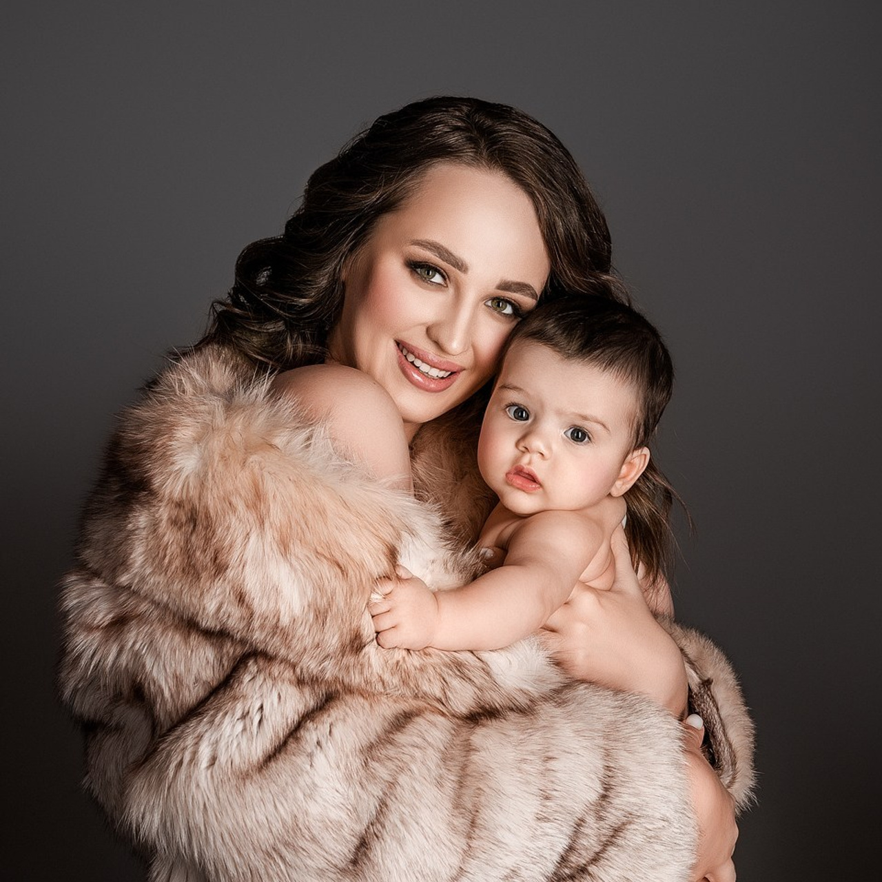 Семейные фотосессии в стиле минимализм. История о вас и вашей семьи.