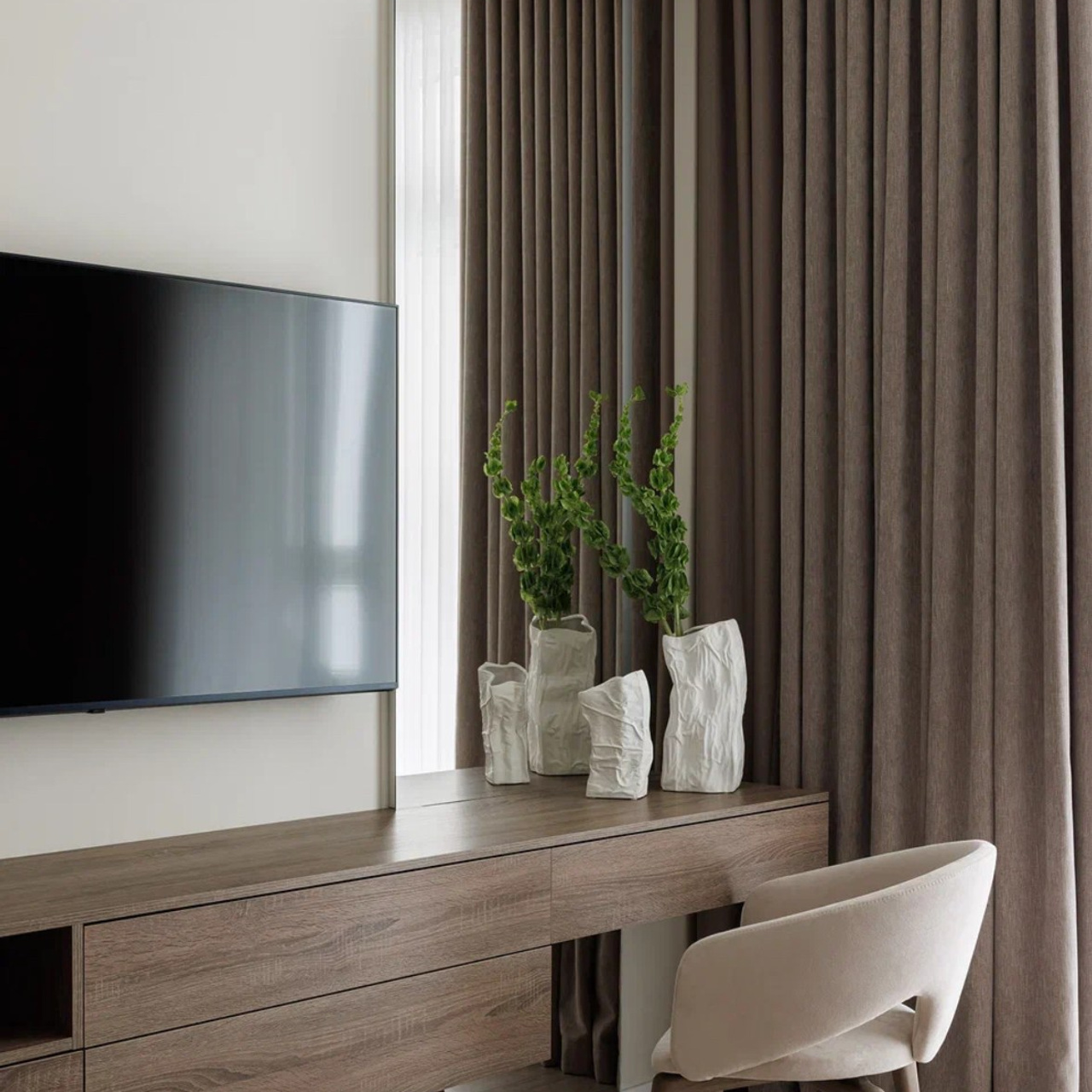 Квартира в нейтральных оттенках на Лодейнопольской