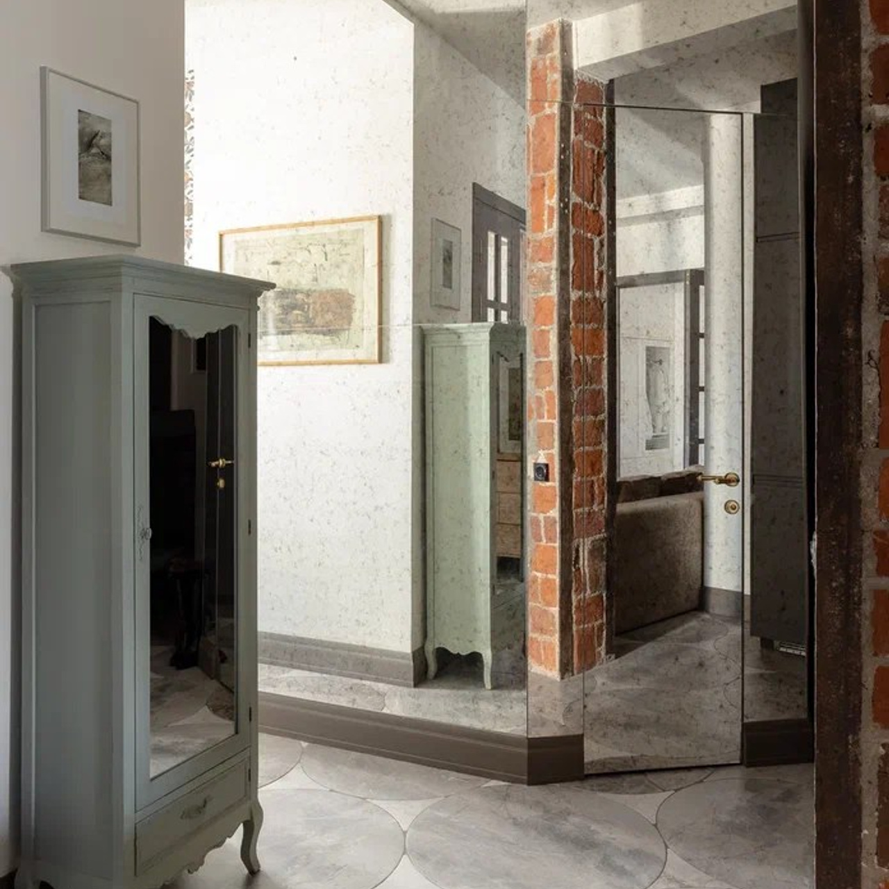 Небольшая квартира с анфиладной планировкой. Главная