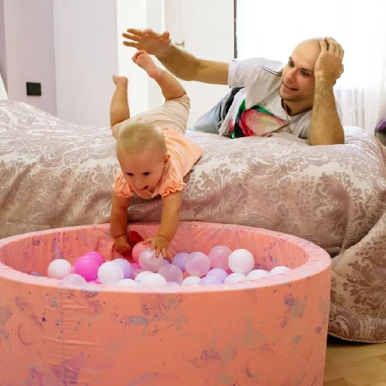 Наш папа не любит фотографироваться