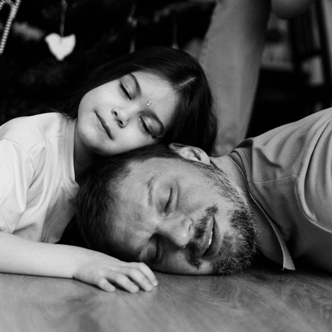 Наш папа не любит фотографироваться