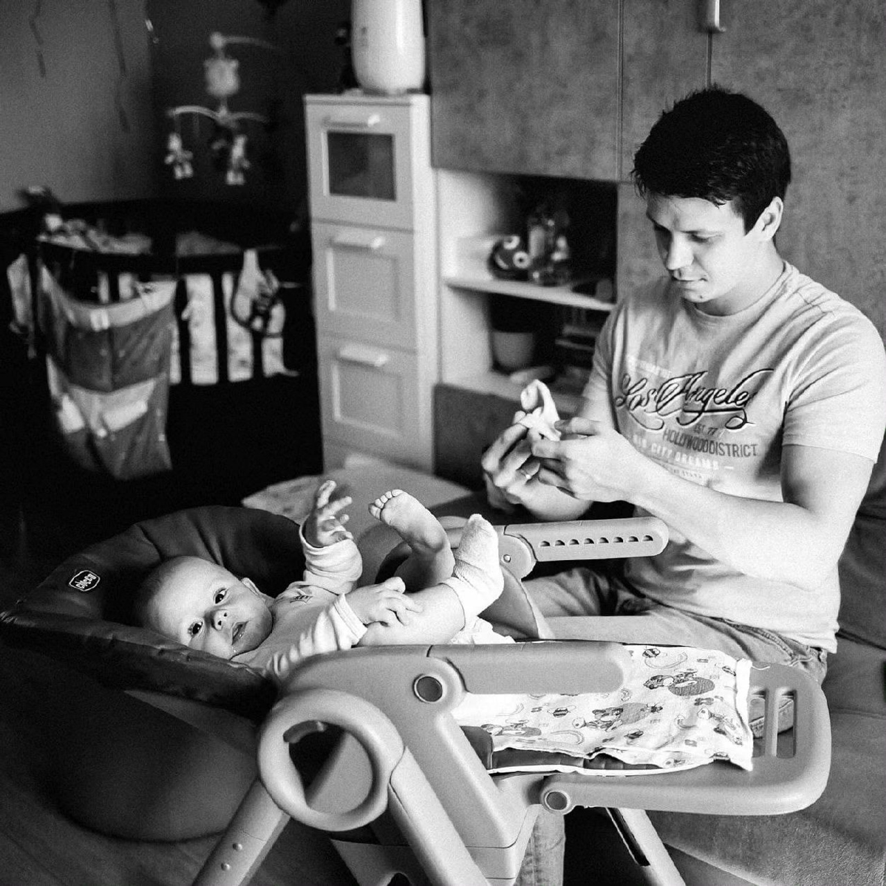 Наш папа не любит фотографироваться