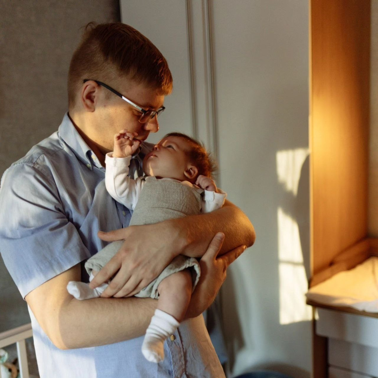 Наш папа не любит фотографироваться