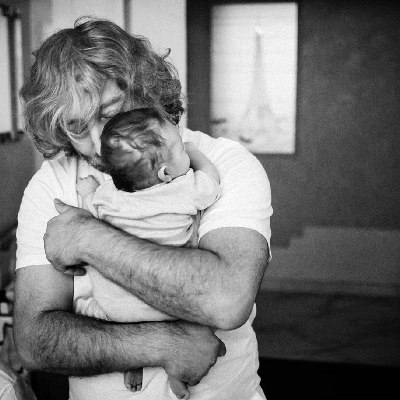 Наш папа не любит фотографироваться