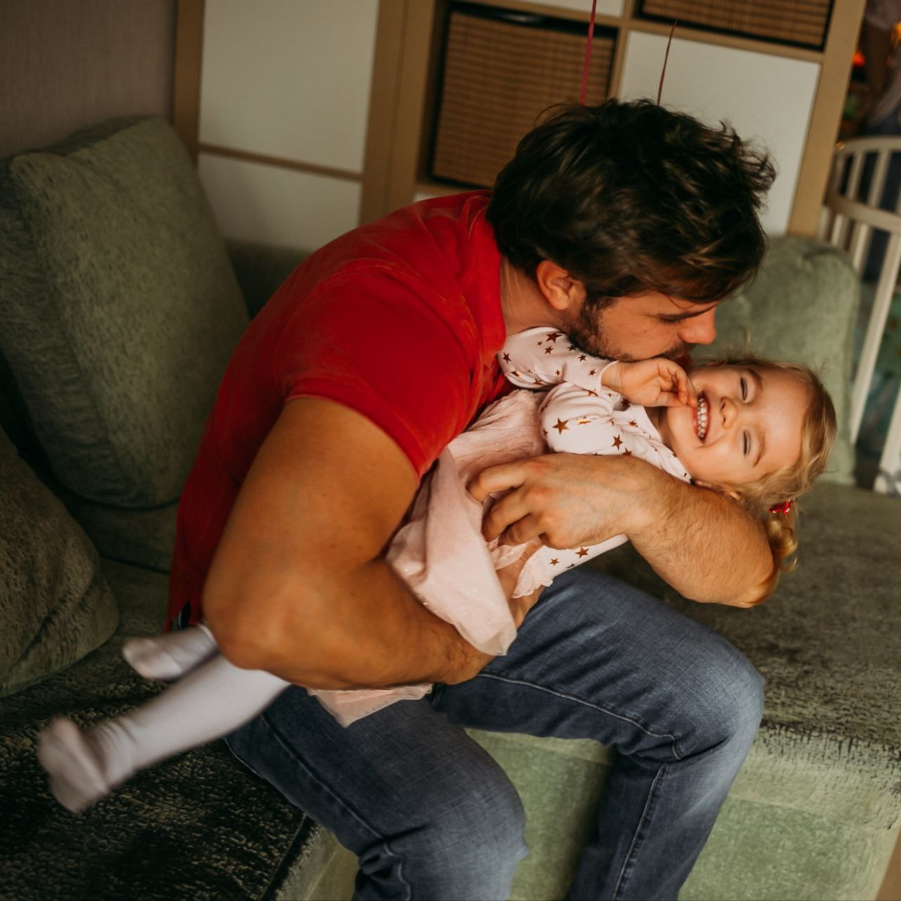 Наш папа не любит фотографироваться