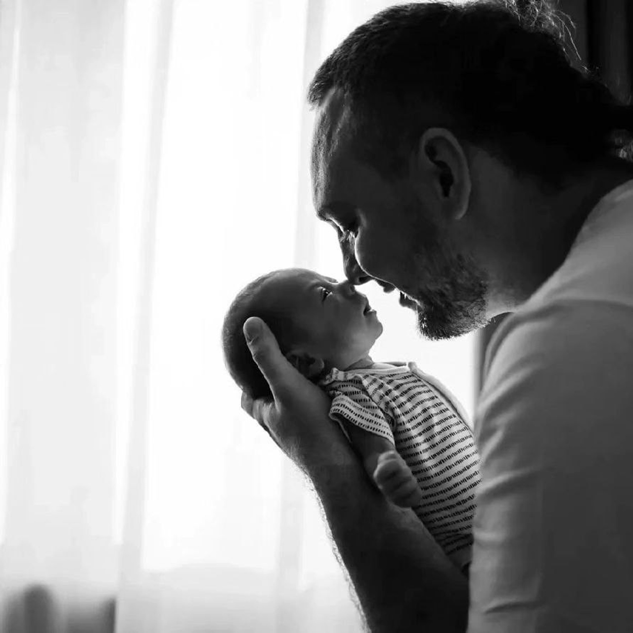 Наш папа не любит фотографироваться