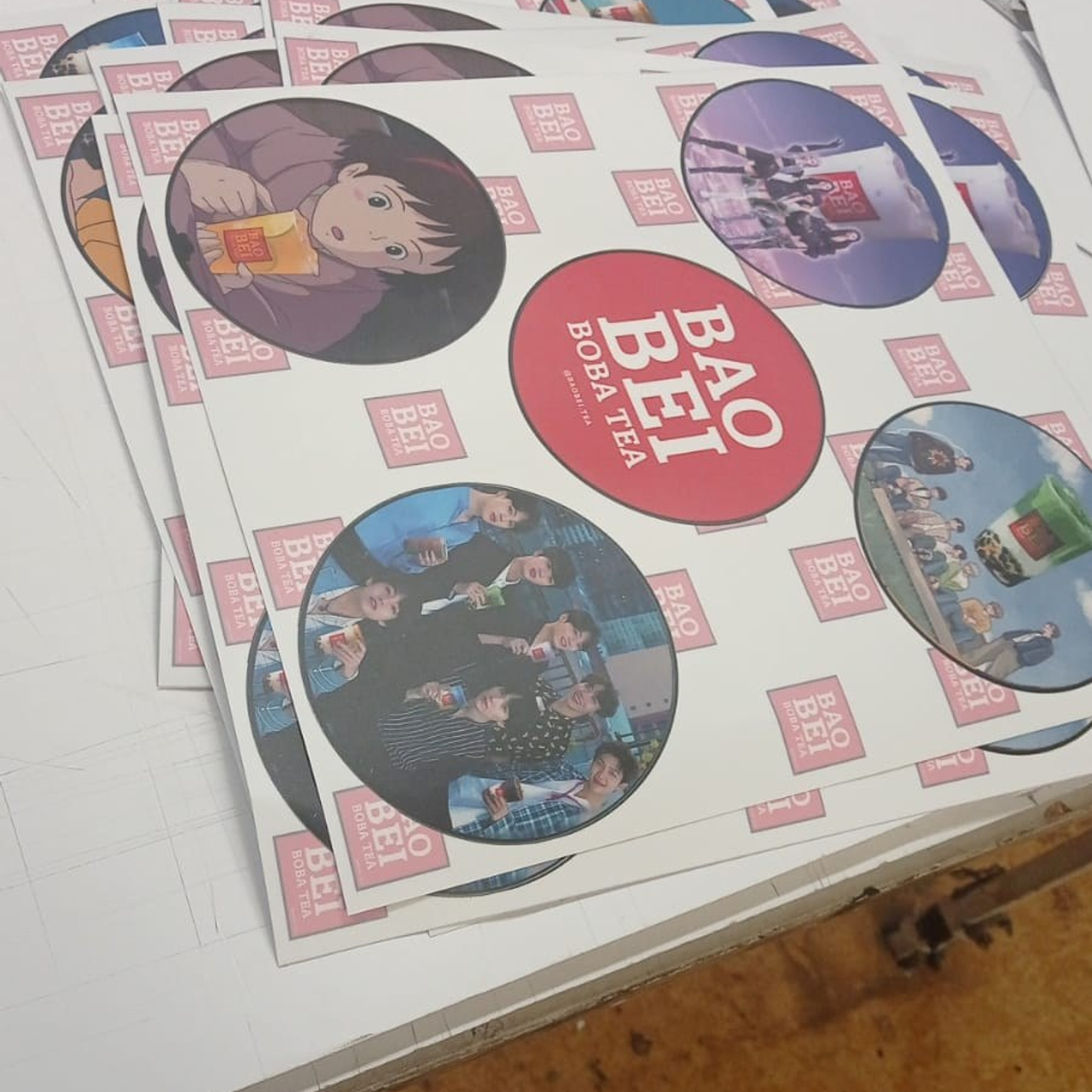 Самоклейка с резкой по контуру