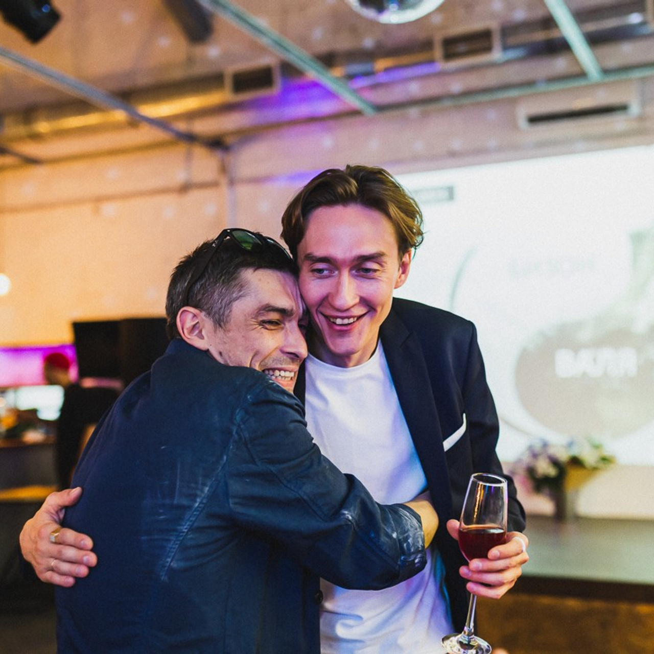 Бизон и валя. Фотограф Ольга Нестерова СПБ и т. д