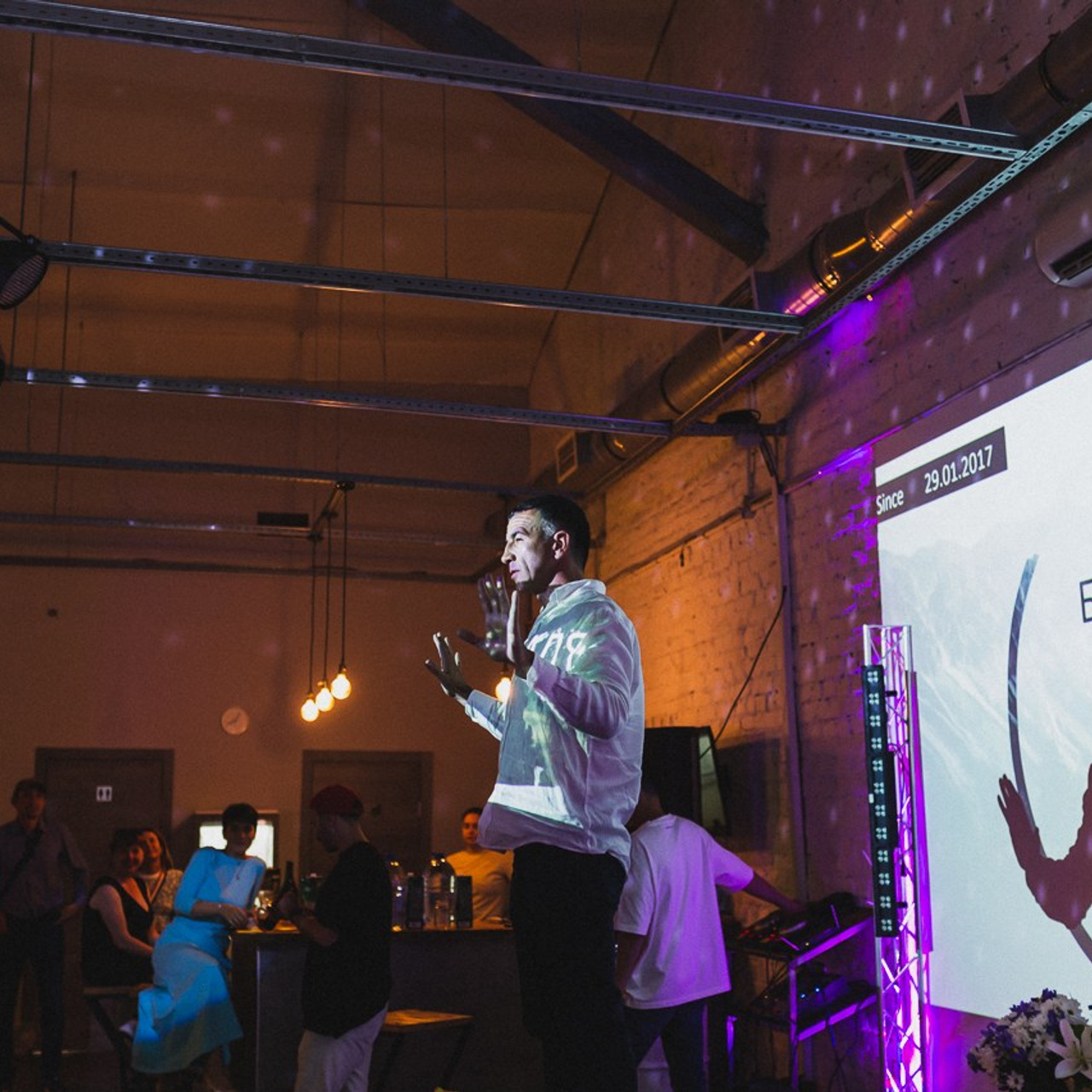 Бизон и валя. Фотограф Ольга Нестерова СПБ и т. д